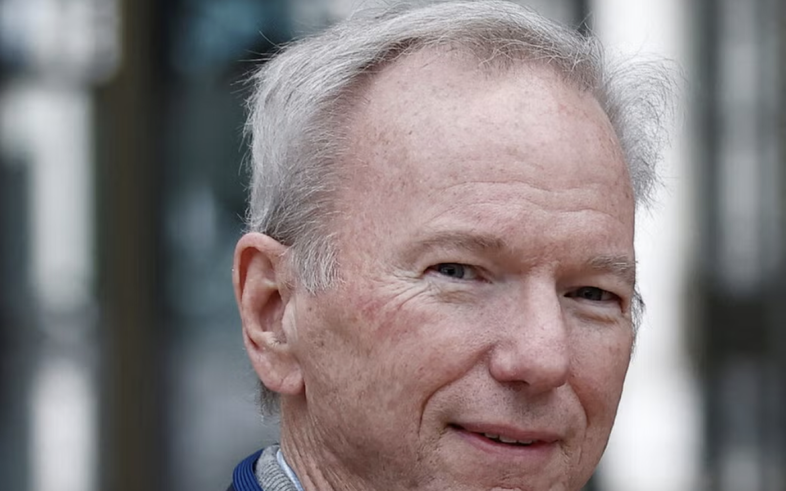 Eric Schmidt 的 1% Anthropic 之外:他个人投的 20 家 AI 公司,13 家在做模型